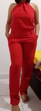 Macacão Vermelho Sem Mangas
