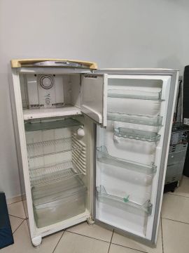 Geladeira Consul Frost Free 