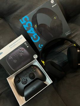 Vendo 8bitdo Ultimate 2.4 + Logitech G435