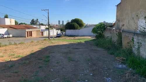 Lote para aluguel na Avenida Olívia Flores com 848,00m².