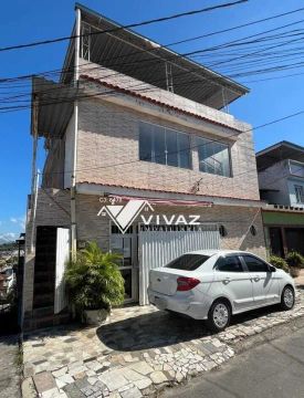 Excelente Casa Térrea com 02 Quartos e Varanda em Guadalupe 