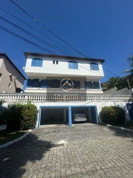FJM Imoveis vende: Casa em Condomínio em Niterói: 6 Dorms, 4 Suítes, R$ 1,2M