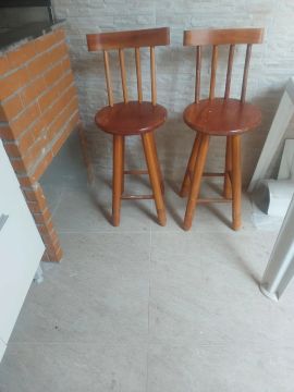 Par de Banquetas de Madeira