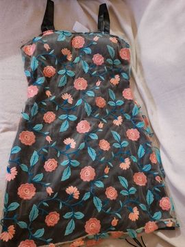 Vestido Tam. G. Marca Pimenta Roxa, 60,00 novo