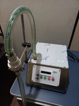 ENVASADORA DE LIQUIDOS CREMES SUCOS - NAO PRECISA DE COMPRESSOR