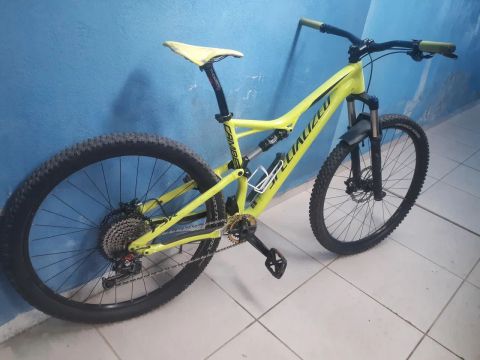 Bike aro 29  Specialized camber  2017  L