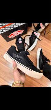 Tênis Vans Old Skool Preto - Novo