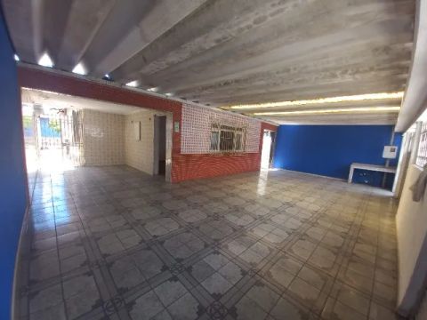 Casa independente com Edícula