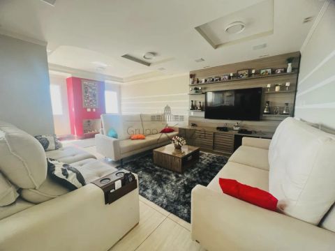 Apartamento - Jardim das Colinas - Residencial Paesaggio - 4 Dormitórios - 245m².