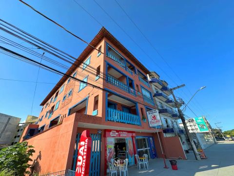 Apartamento 2 quartos, integrante do Ed Casarão na Avenida Beira Mar de Piúma/ES
