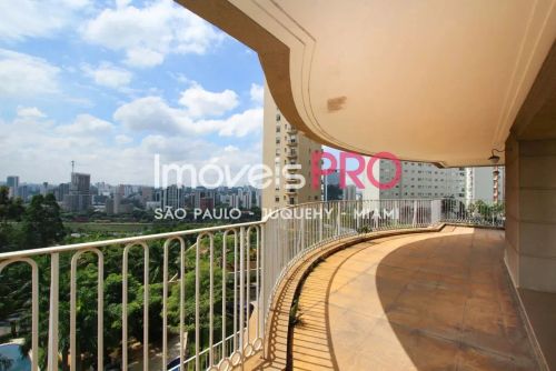 Apartamento Alto Padrão no Panamby com 04 suítes 05 vagas - 815,63 m²