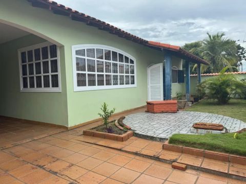 Casa para Venda em Saquarema, Boqueirão, 3 dormitórios, 1 suíte, 3 banheiros, 3 vagas