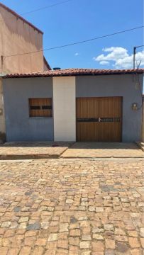 Vendo casa/ toda moderna e completa! Boa localização 
