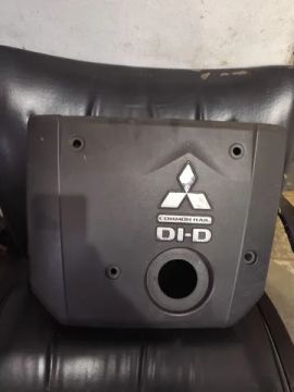 Tampa do motor L200 Triton 3.2 Diesel original 2012