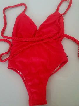 Body vermelho usado 1 única vez