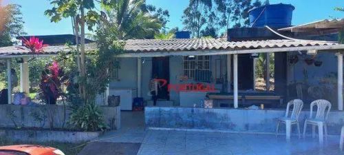 Chácara com 2 dormitórios à venda, 9500 m² por R$ 400.000,00 - Centro - Carapebus/RJ