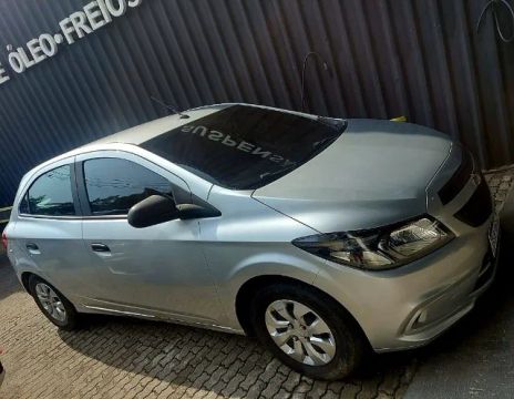 Carro disponível para aluguel - Manutençao inclusa
