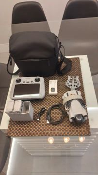 Drone DJI Mini 3Pro controle com tela combo flymore 