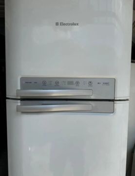 Geladeira frost free Electrolux df50