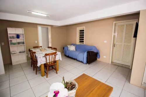 Apartamento uma quadra do mar !
