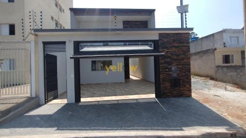 Casa à Venda em Jardim Presidente Dutra - 3 Dormitórios