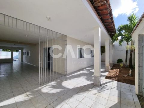 Casa Duplex em Cidade Satelite