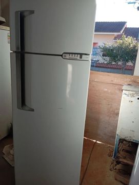 Vendo Geladeira Brastemp 380Litros FrostFree