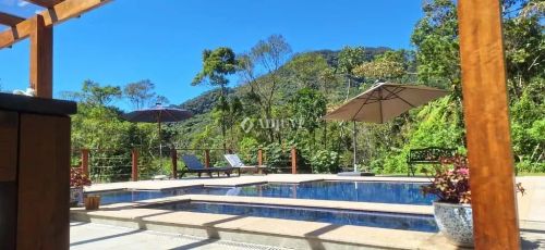 Casa à venda e locação 5 Quartos, 1 Suite, 8 Vagas, 3222M², Fazenda Inglesa, Petrópolis - 