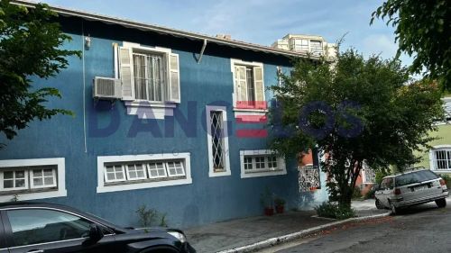 Imperdível oportunidade! Casa à venda em São Paulo-SP, Cambuci, 3 quartos, 1 suíte, 2 sala