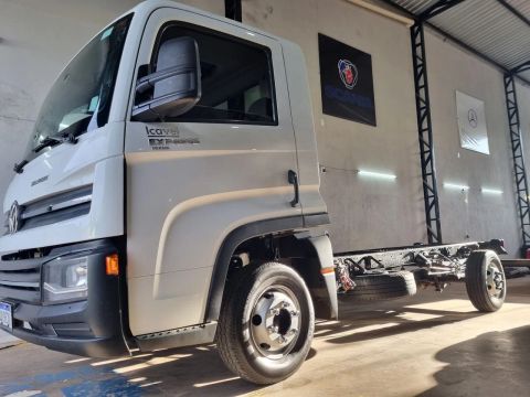 Caminhão Volkswagen Delivery Express