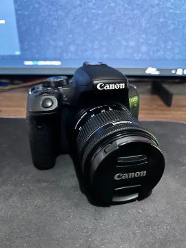 Cânon T7I