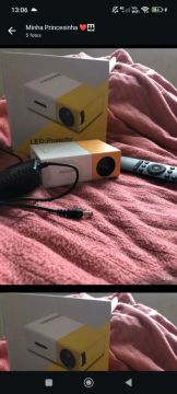 Projetor LED Portátil Mini Cinema