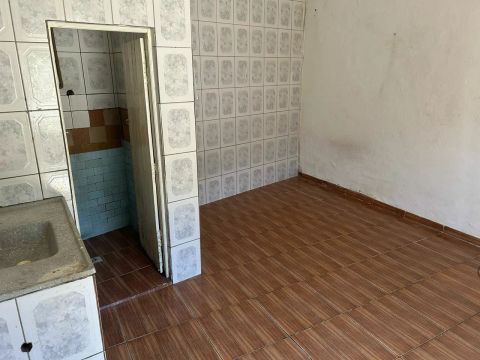 Quarto com banheiro- entrada individual