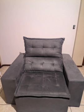 Poltrona do Vovô Cinza - Super Nova, Pouco Uso!