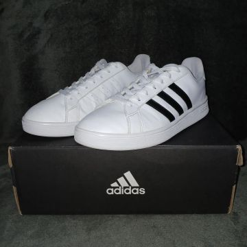 Tênis Adidas Clássico Branco