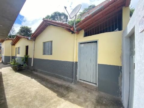  Duas casas no mesmo lote por R$250 mil - Escrituradas e prontas para morar!