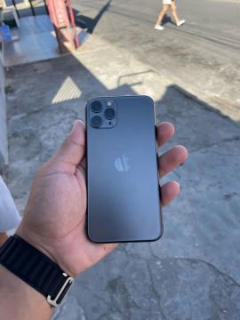 iPhone 11 Pro 
