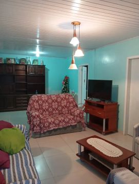 Casa com 2 dormitórios disponível para locação de verão.
