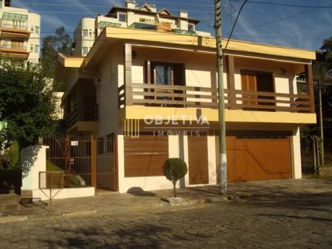 Casa com 4 dormitórios à venda, 359 m² por R$ 800.000,00 - Centro - Novo Hamburgo/RS