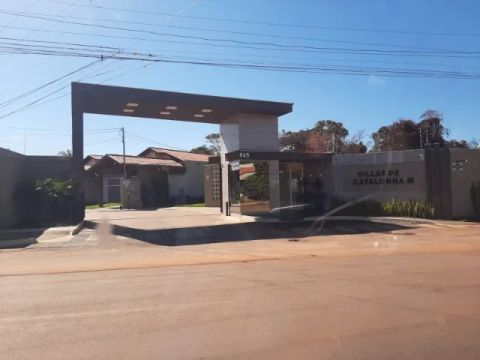 Casa Condominio AV Tres Barras R$400Mil