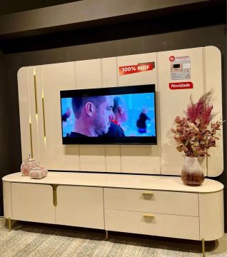 Painel e bancada Celine para TV ATÉ 75?