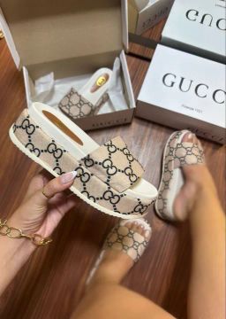 Sandálias Gucci Plataforma/ A Pronta-Entrega! [FRETE GRÁTIS!