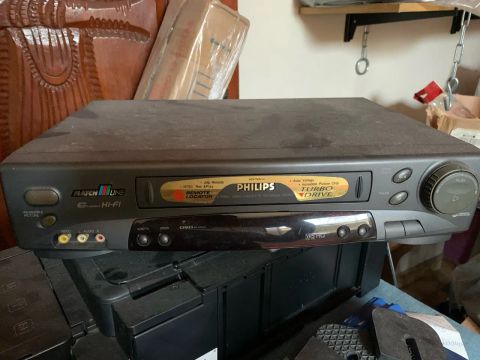 Vídeo cassete Philips 