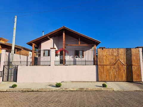 Casa em rua Nilson Luiz Gonçalves - Campos de Cima - São Francisco de Paula/RS