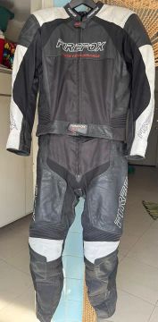 Conjunto Couro Motociclista marca Fire Fox Tamanho M 52