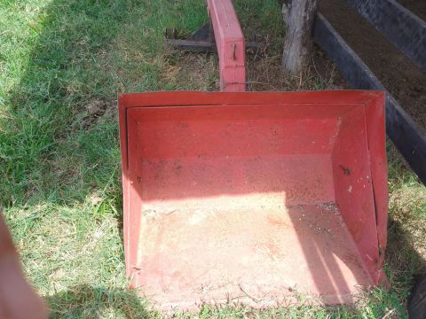 Concha traseira para trator 