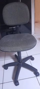 Cadeira de Escritório Giratória
