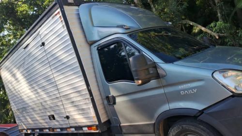 Caminhão Iveco Daily 55C17 - Baú