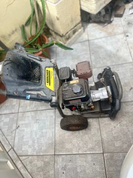 Lavadora de Alta Pressão Karcher