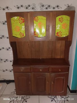 Armário de Cozinha em Madeira Maciça